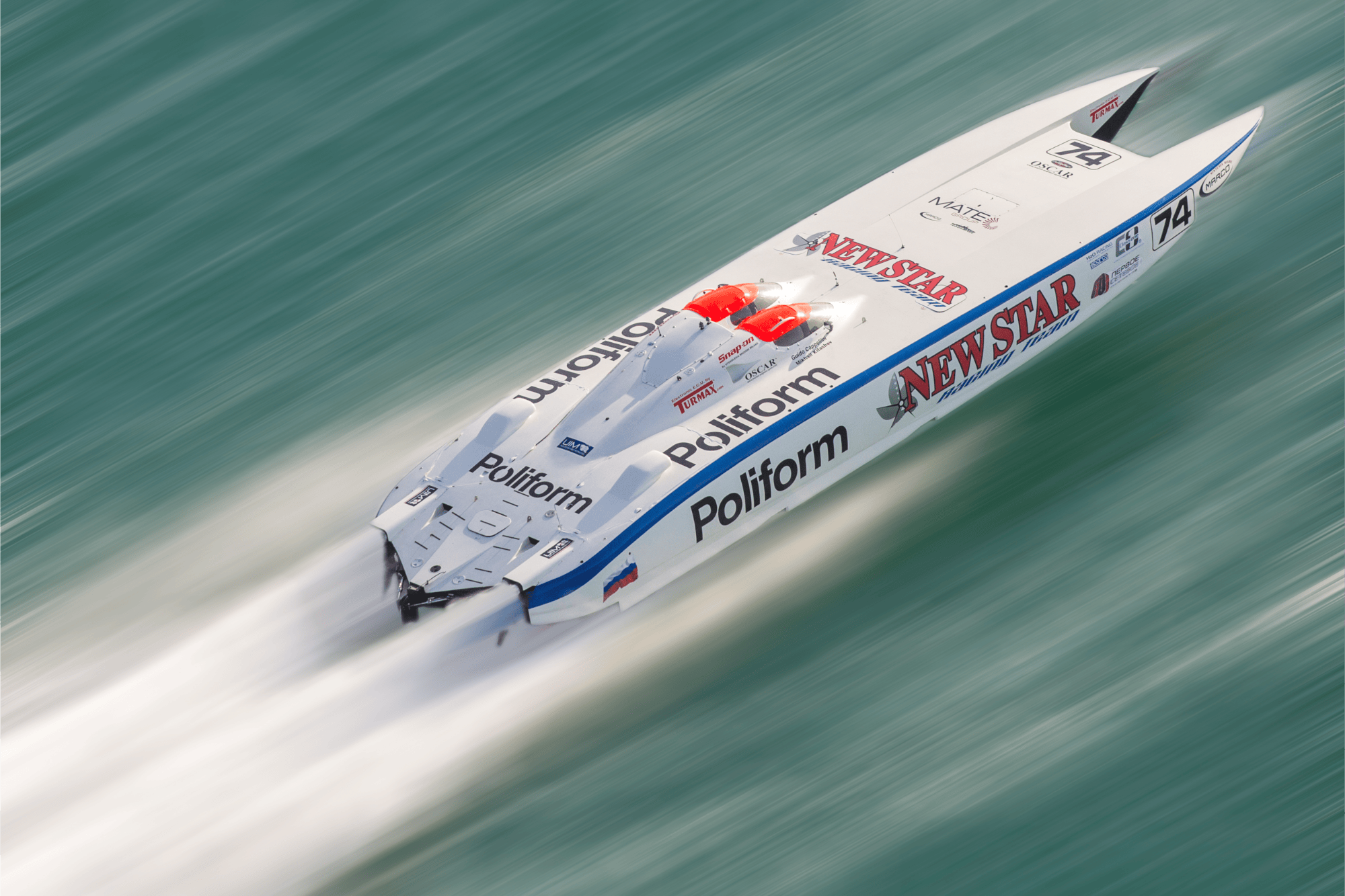 Offshore powerboat NEWSTAR at speed